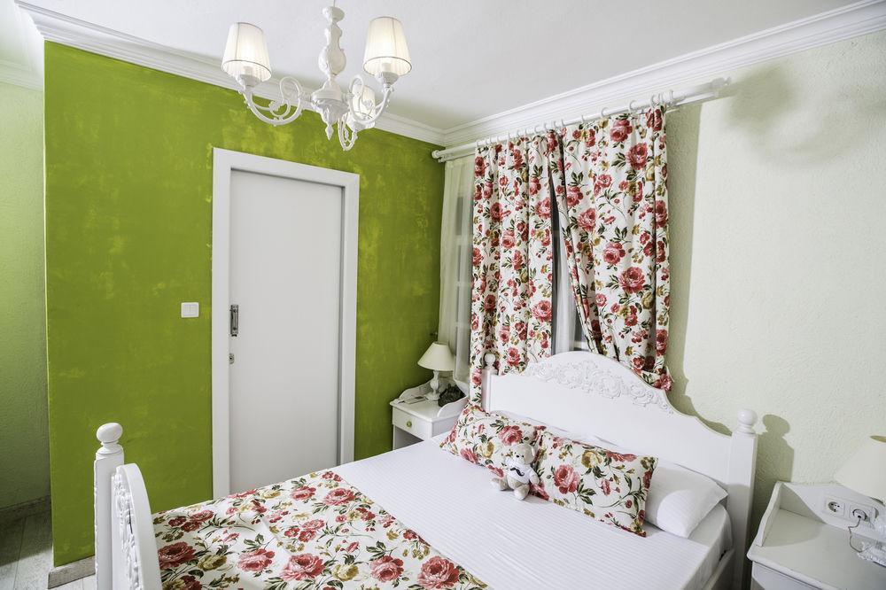 אלאקאטי The White Hotel מראה חיצוני תמונה