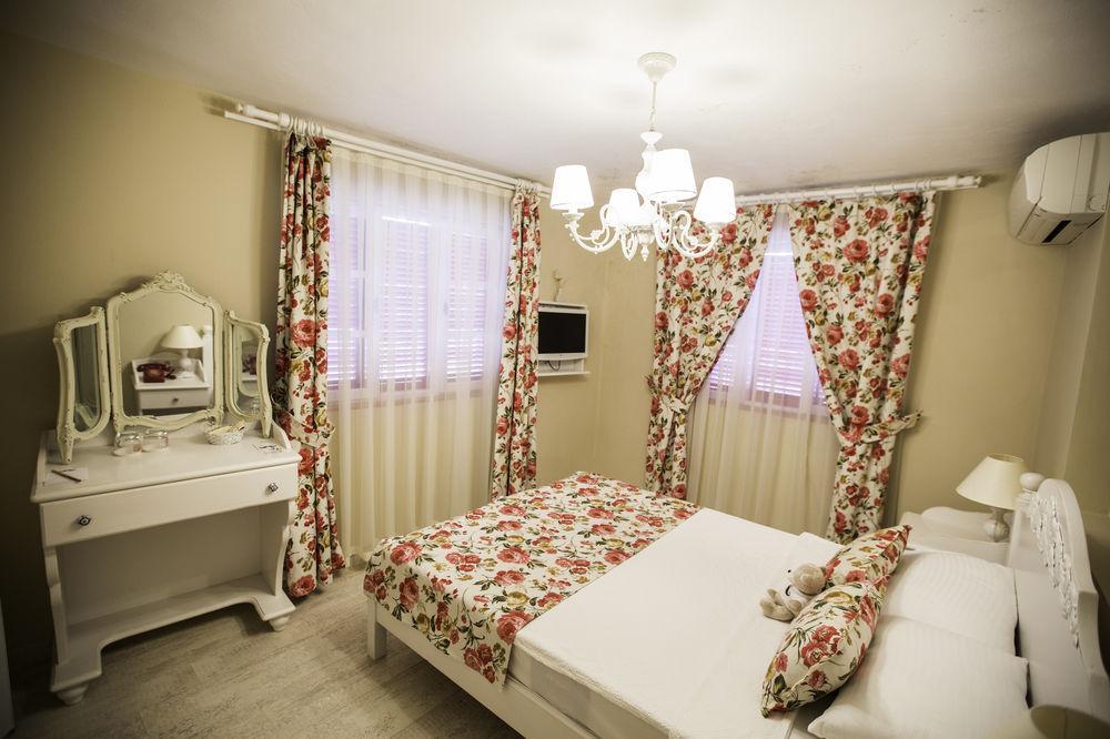 אלאקאטי The White Hotel מראה חיצוני תמונה