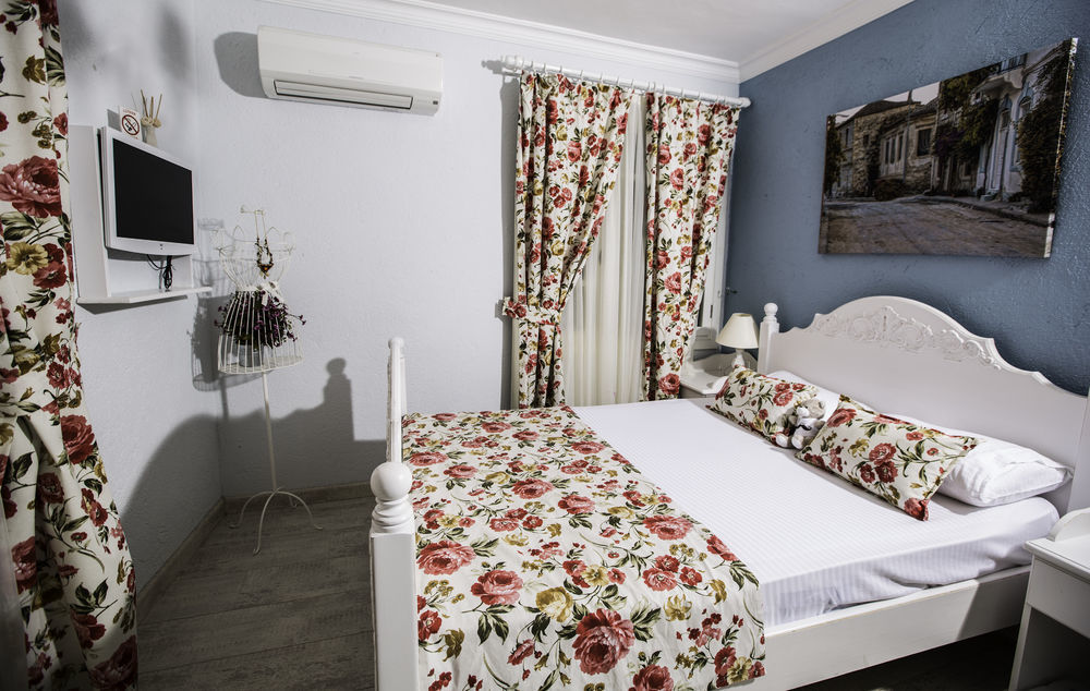 אלאקאטי The White Hotel מראה חיצוני תמונה