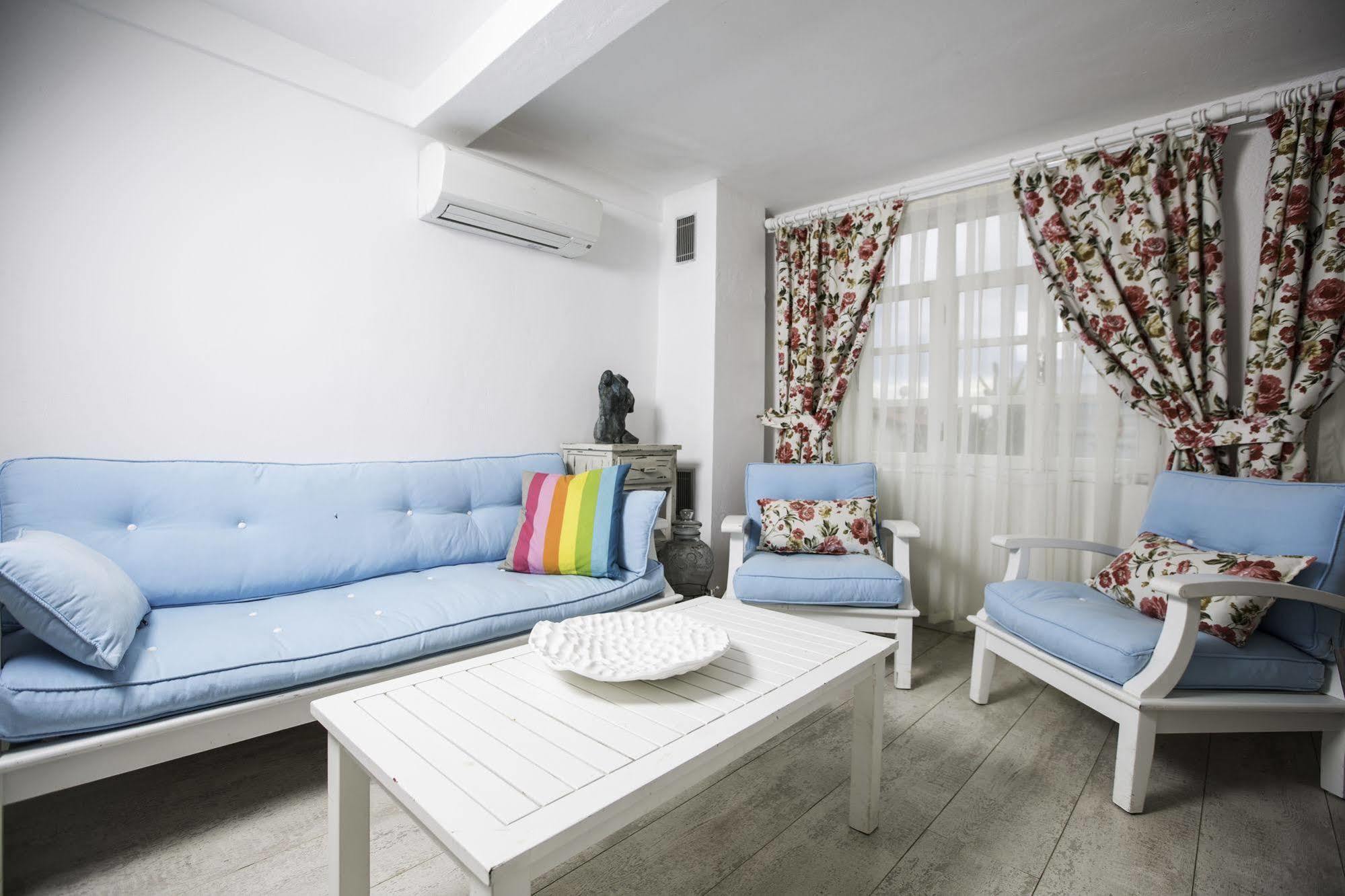 אלאקאטי The White Hotel מראה חיצוני תמונה