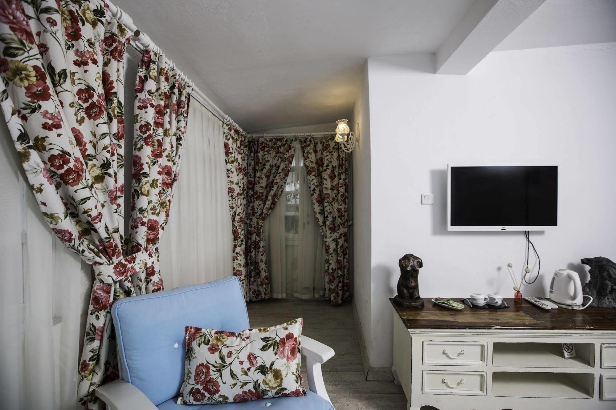 אלאקאטי The White Hotel מראה חיצוני תמונה