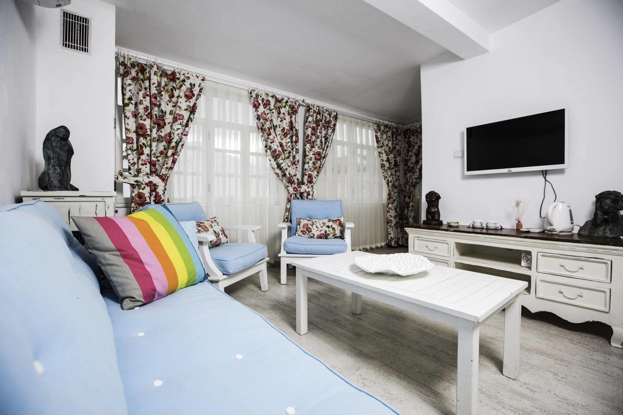 אלאקאטי The White Hotel מראה חיצוני תמונה