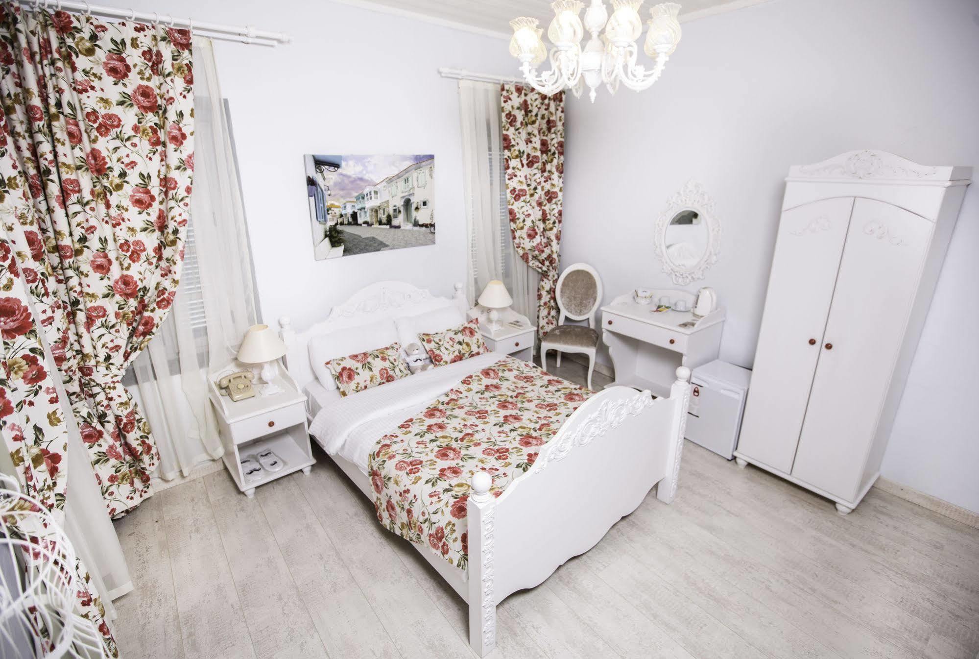 אלאקאטי The White Hotel מראה חיצוני תמונה