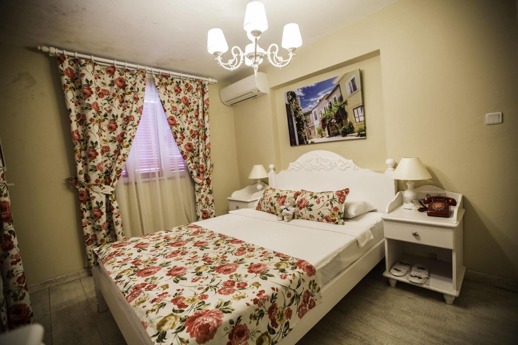 אלאקאטי The White Hotel מראה חיצוני תמונה