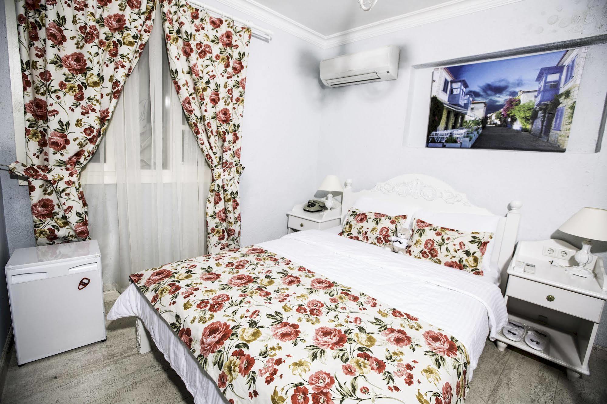 אלאקאטי The White Hotel מראה חיצוני תמונה